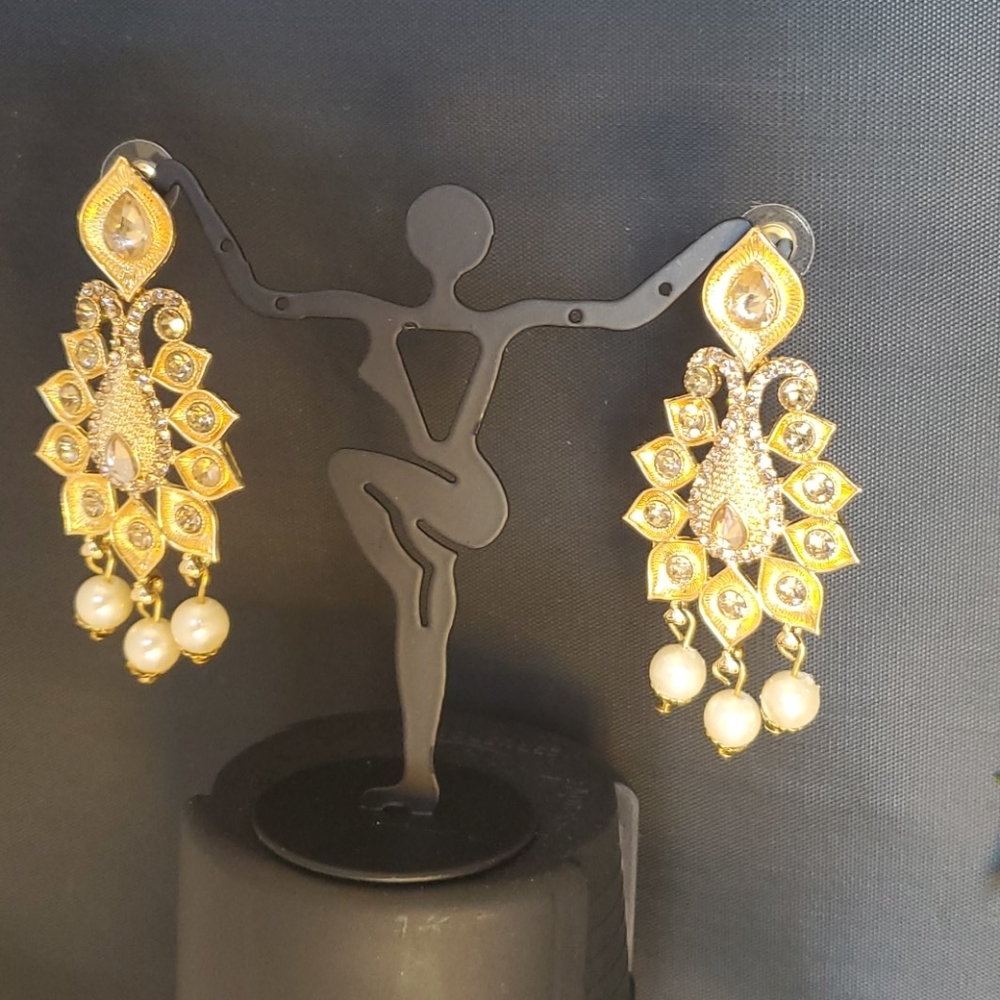 Fancy Earring - Picture 2 of 3